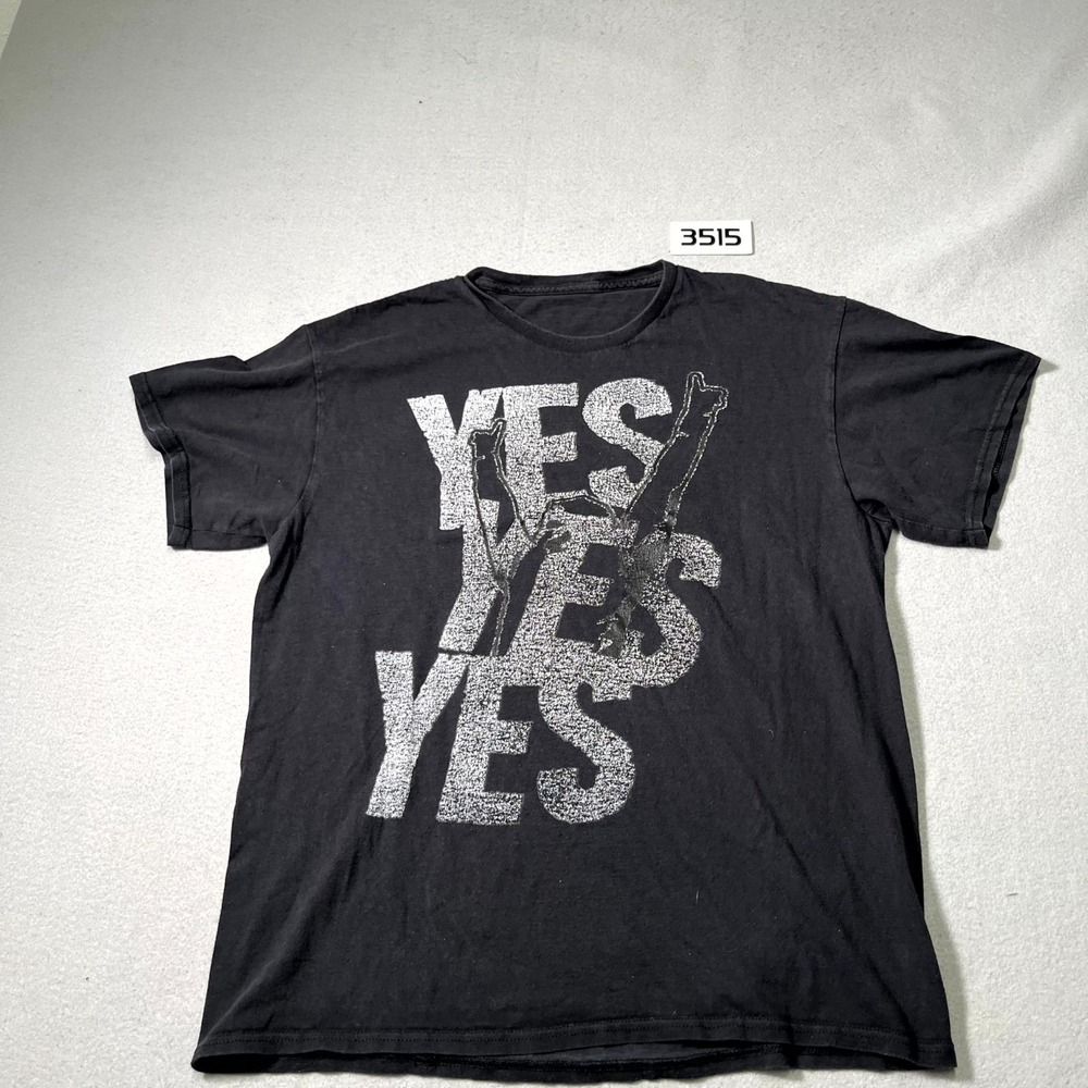 WWE Daniel Bryan Yes Movement Graphic Crew Neck (See Measurements)